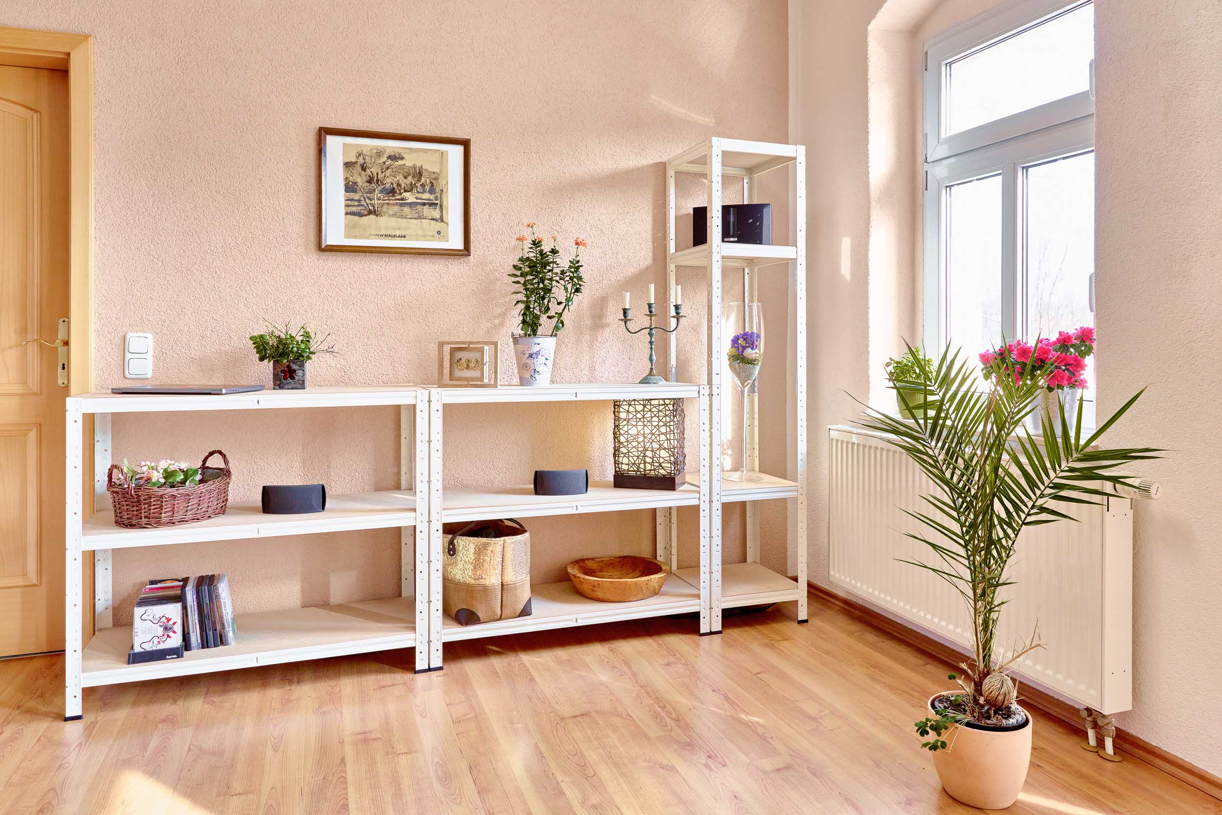 Kovové regály do bytu